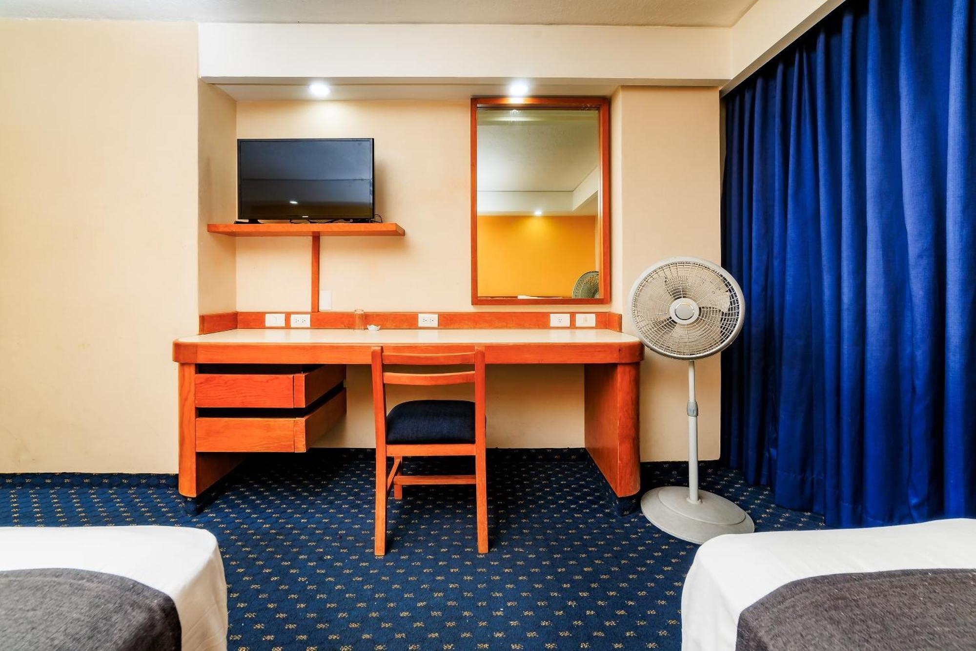 Oyo Hotel Hidalgo Mexico City Exterior photo