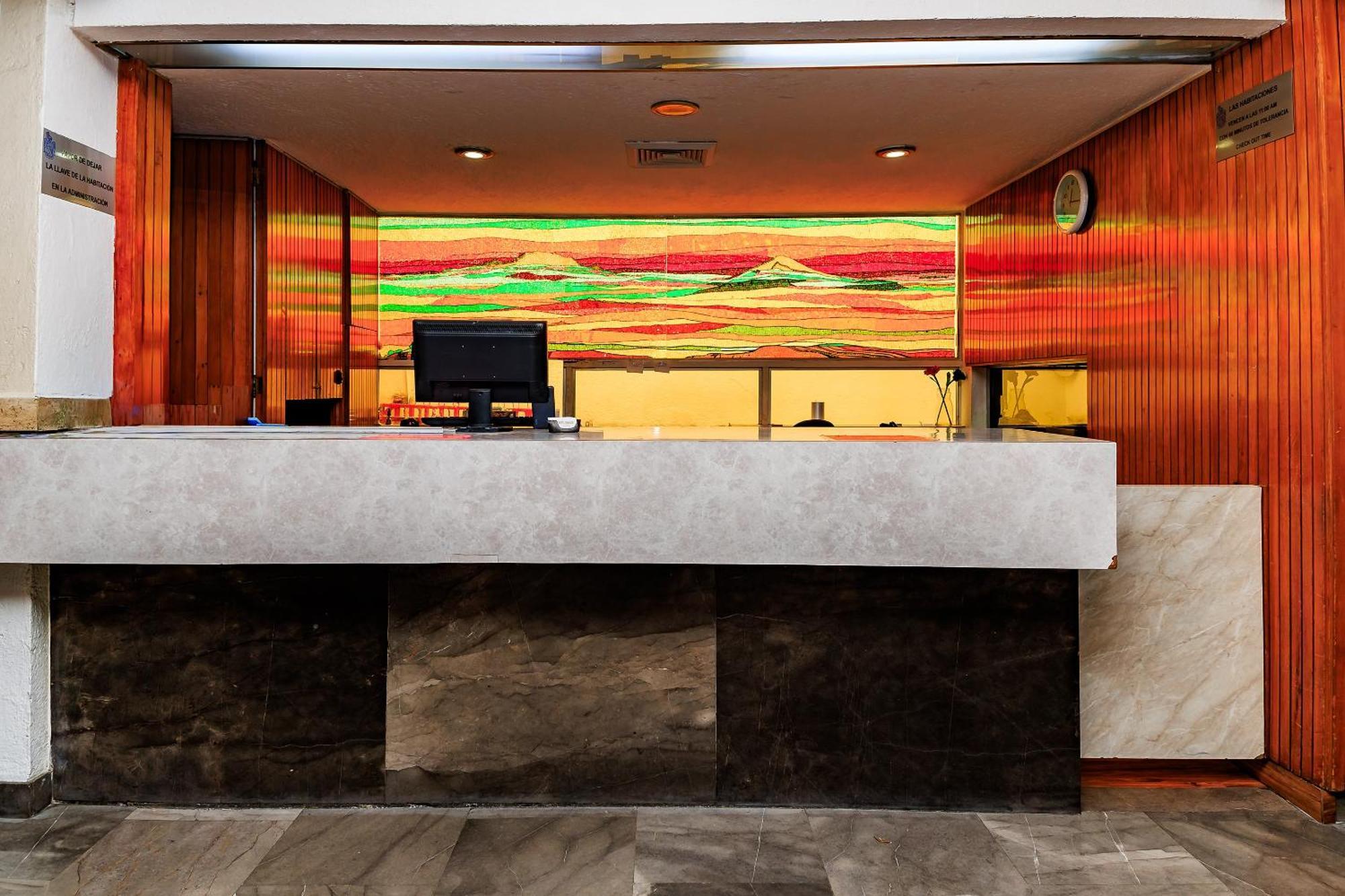 Oyo Hotel Hidalgo Mexico City Exterior photo