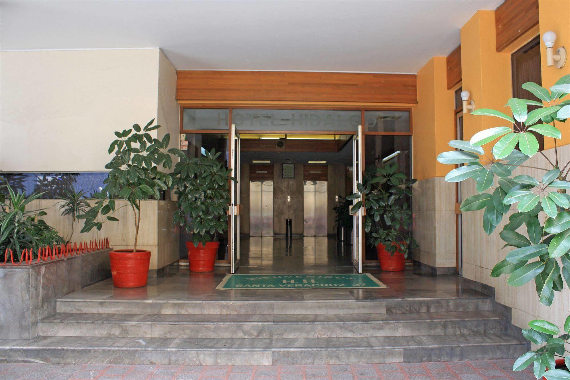 Oyo Hotel Hidalgo Mexico City Exterior photo